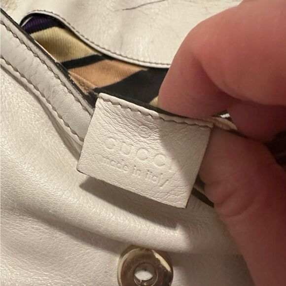 Gucci Cream Leather Britt Shoulder Bag with Gold Hardware - Picture 12 of 16